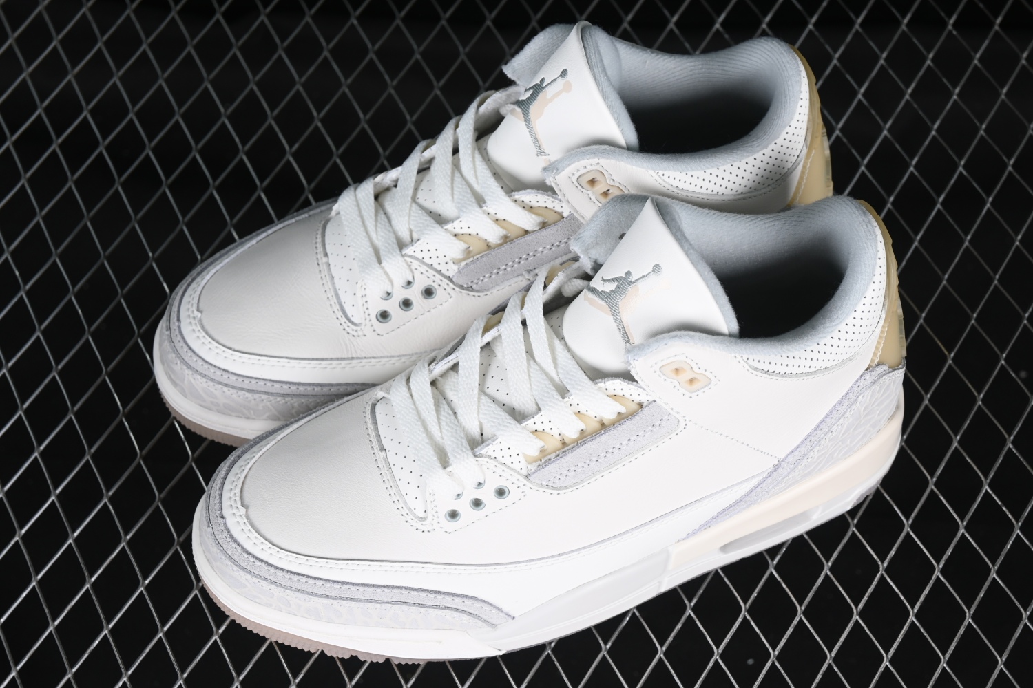 Air Jordan 3  Craft Ivory FJ9479-100