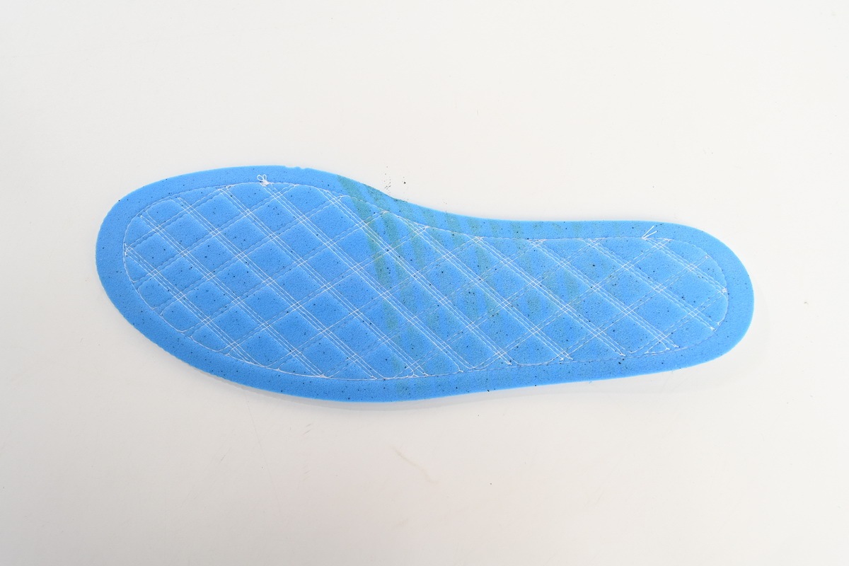 Air Jordan 1 Satin “Royal” 921193-007