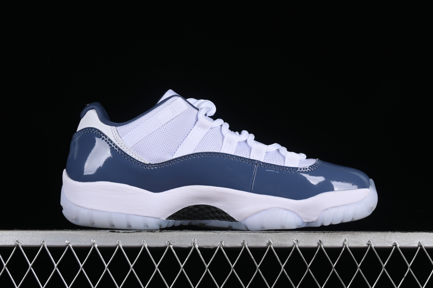 Jordan 11 Retro Low Midnight Navy (2024) FV5104 104