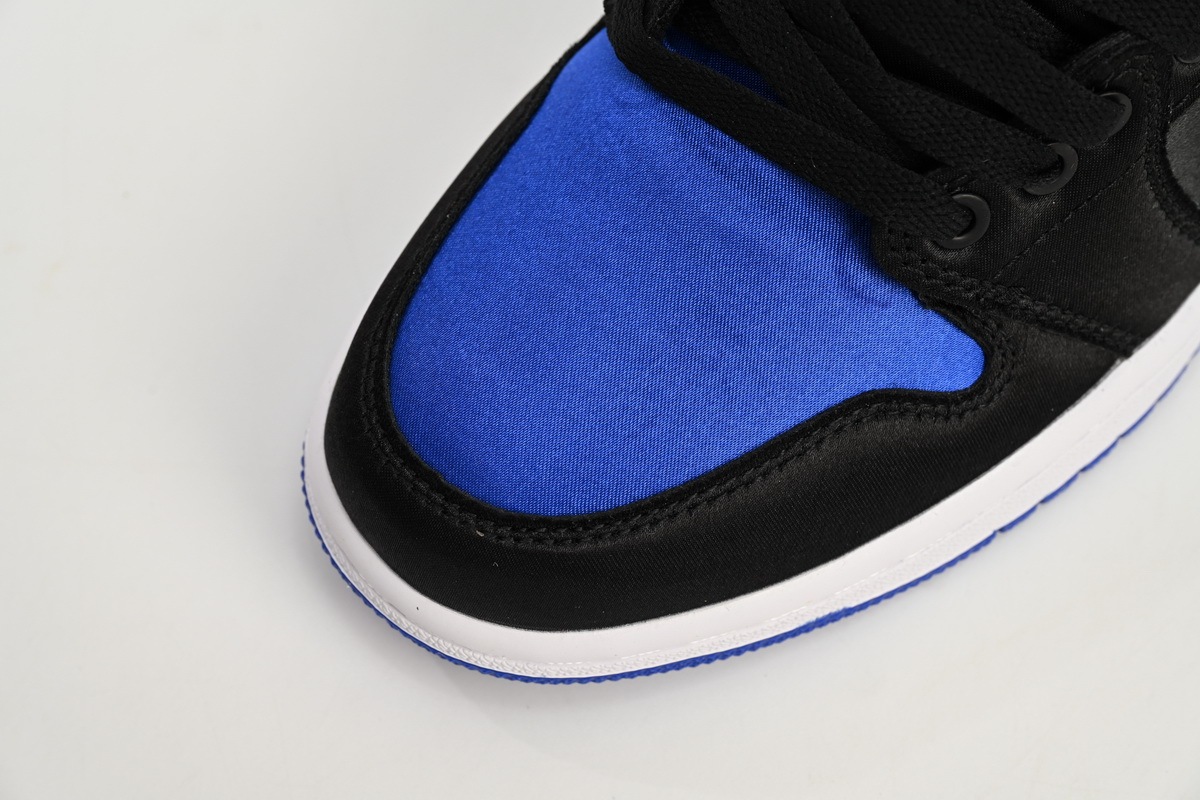 Air Jordan 1 Satin “Royal” 921193-007