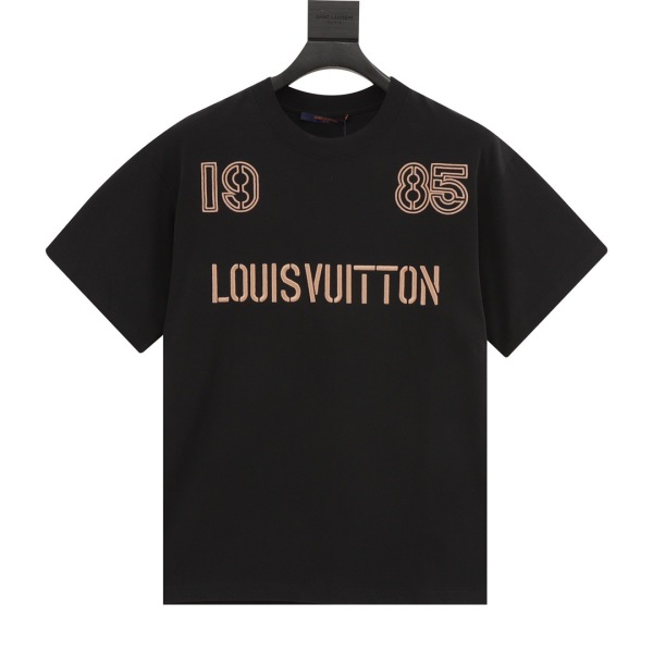 Clothing LO**S VU**TON