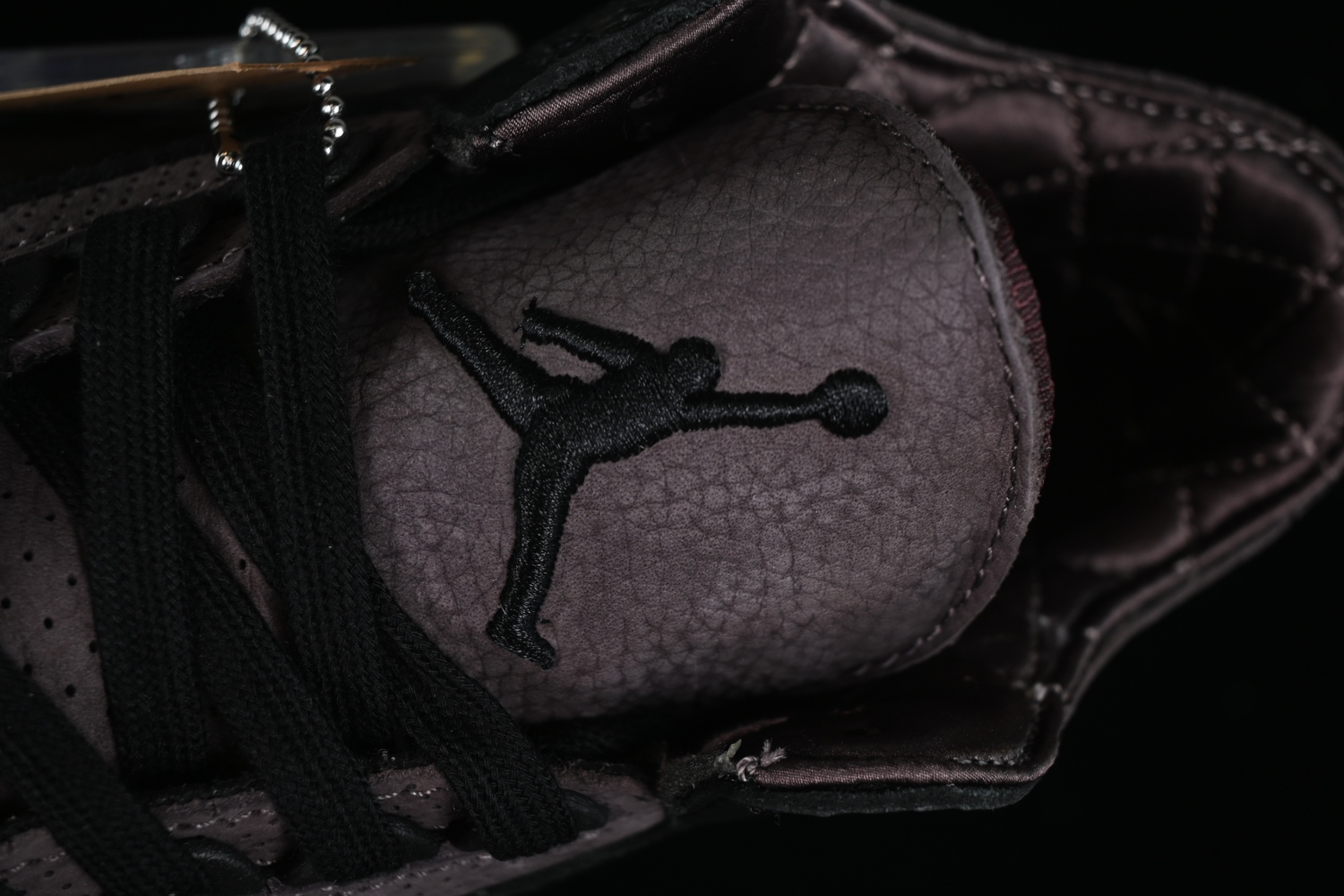 Jordan 3 Retro OG SP A Ma Maniére Black Violet Ore FZ4811-001