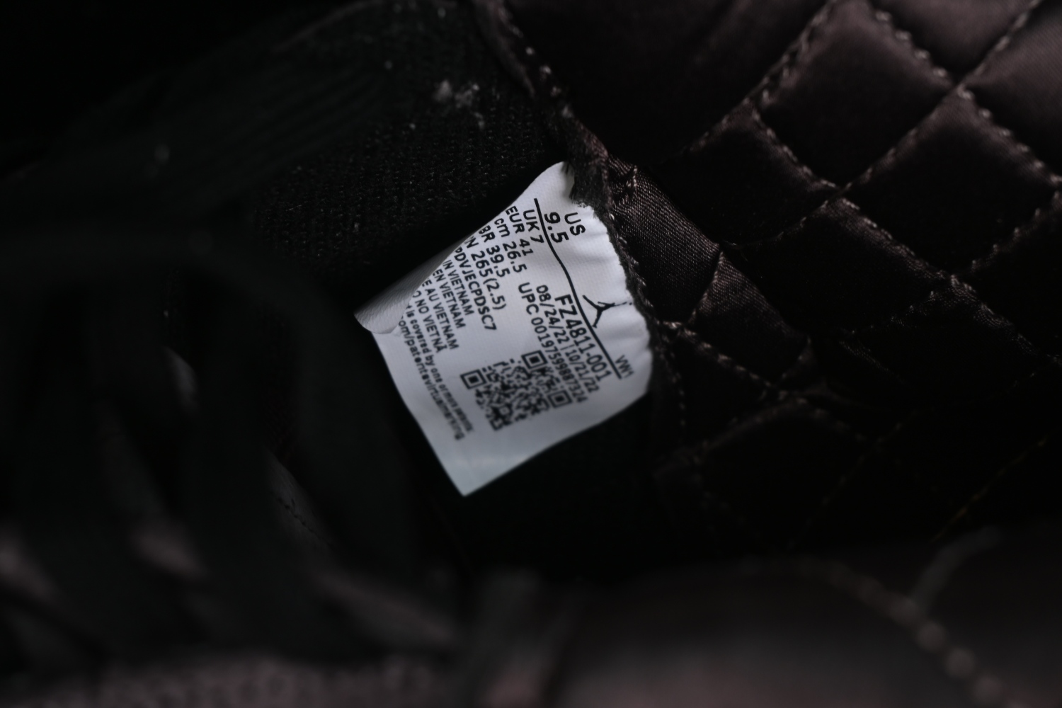 Jordan 3 Retro OG SP A Ma Maniére Black Violet Ore FZ4811-001