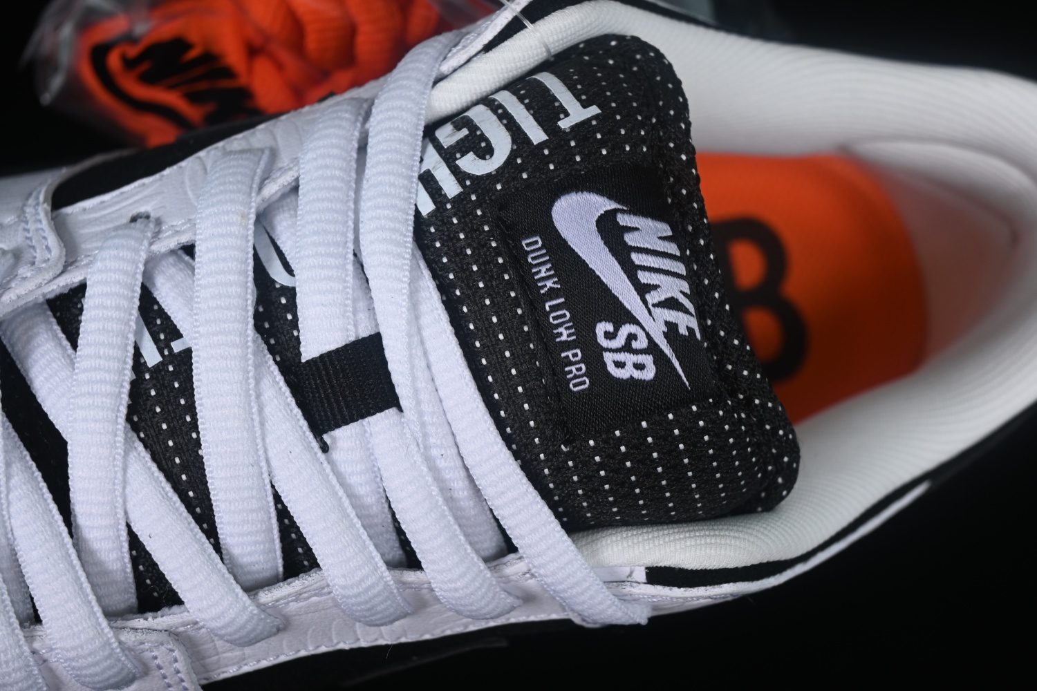 TIGHTBOOTH x Nike SB Dunk Low Panda Co Branding FD2629-100