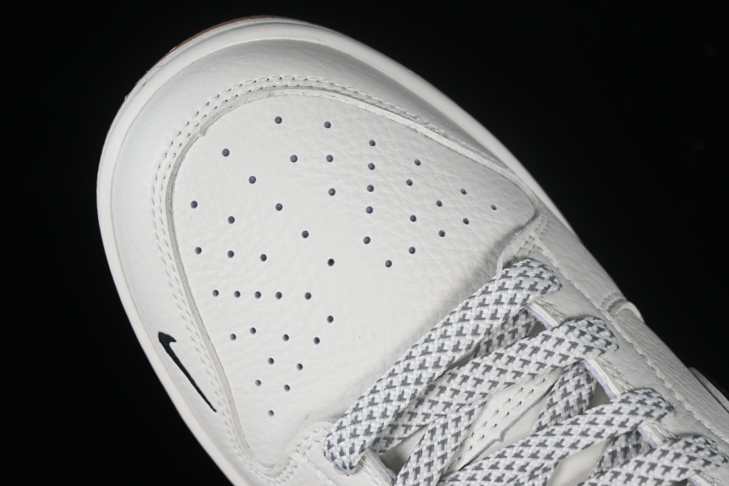 Supreme x Nk SB Dunk Low XH0923-151