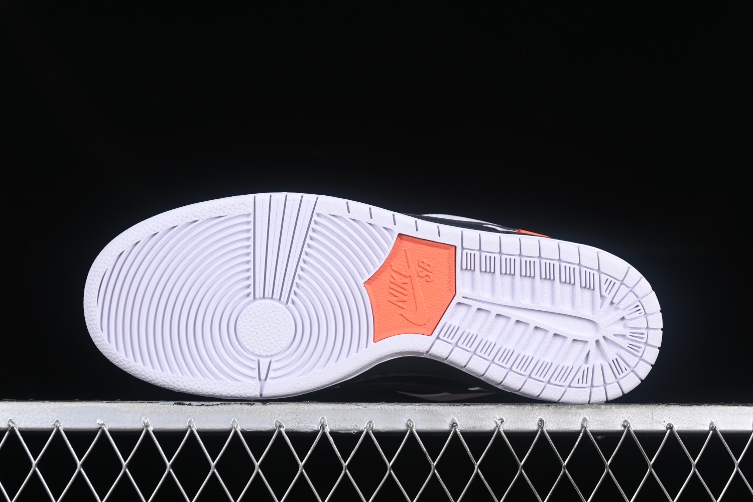 TIGHTBOOTH x Nike SB Dunk Low Panda Co Branding FD2629-100
