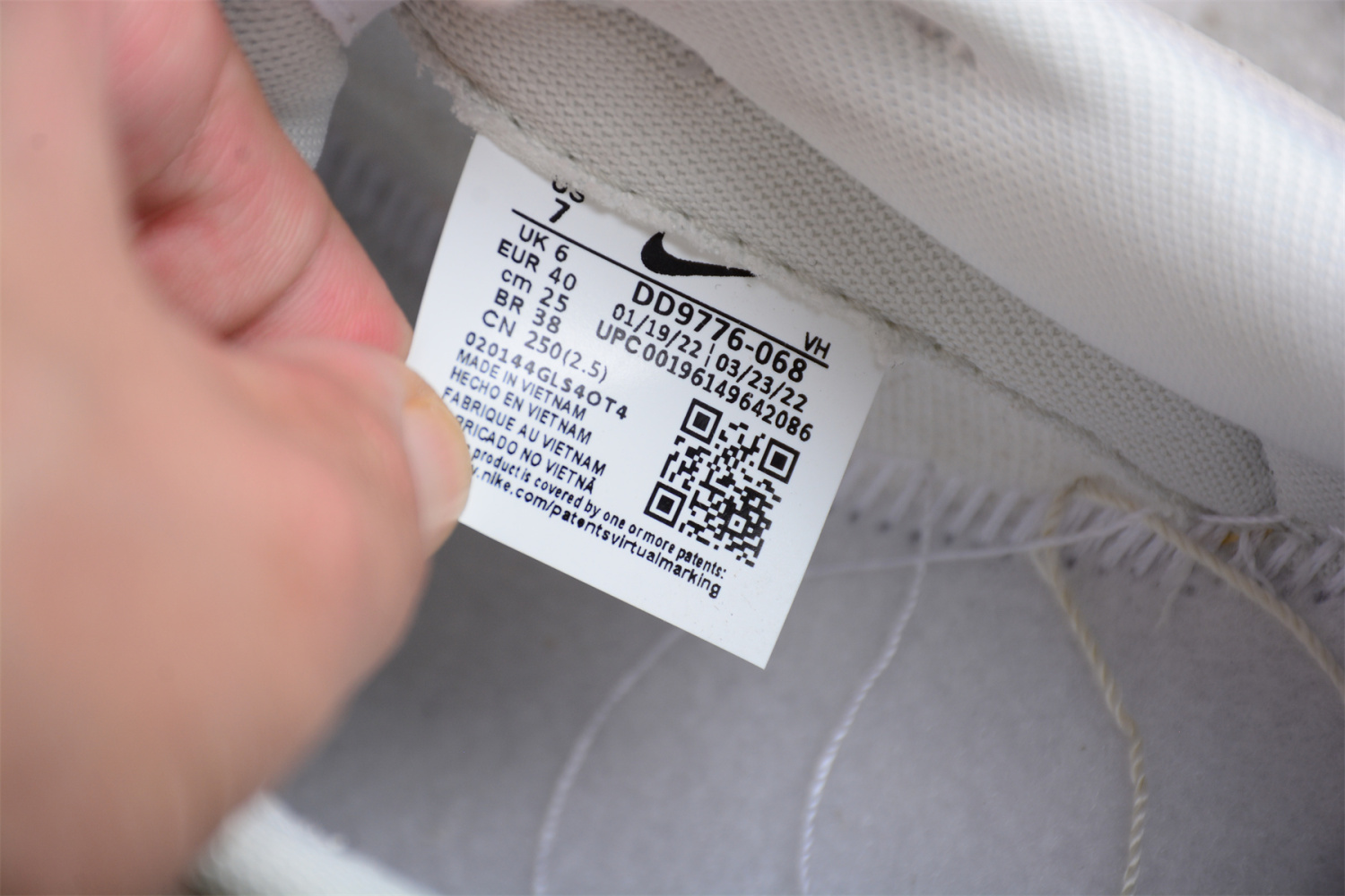 Stussy x Nike SB Dunk Low Stussy DD9776-068