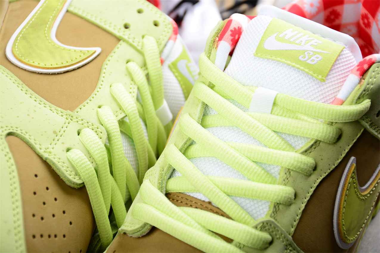 CONCEPTS × Nike Dunk SB BV1310-566