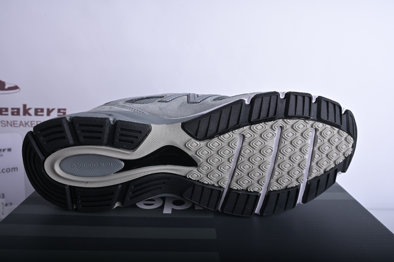 New Bal*nce 990v4 Version 4 Grey M990VS4