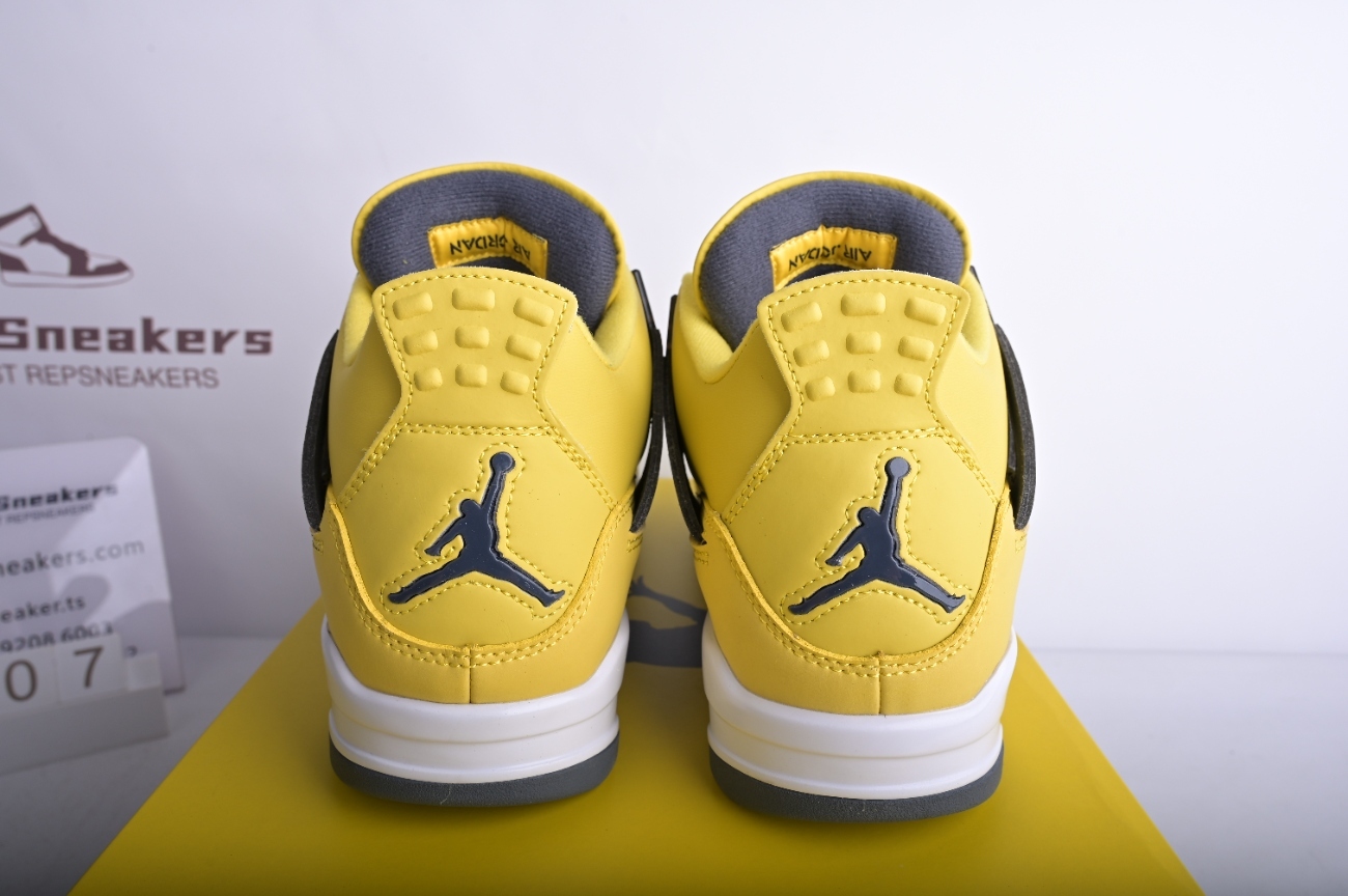 Jordan 4 Retro Lightning (2021) CT8527-700