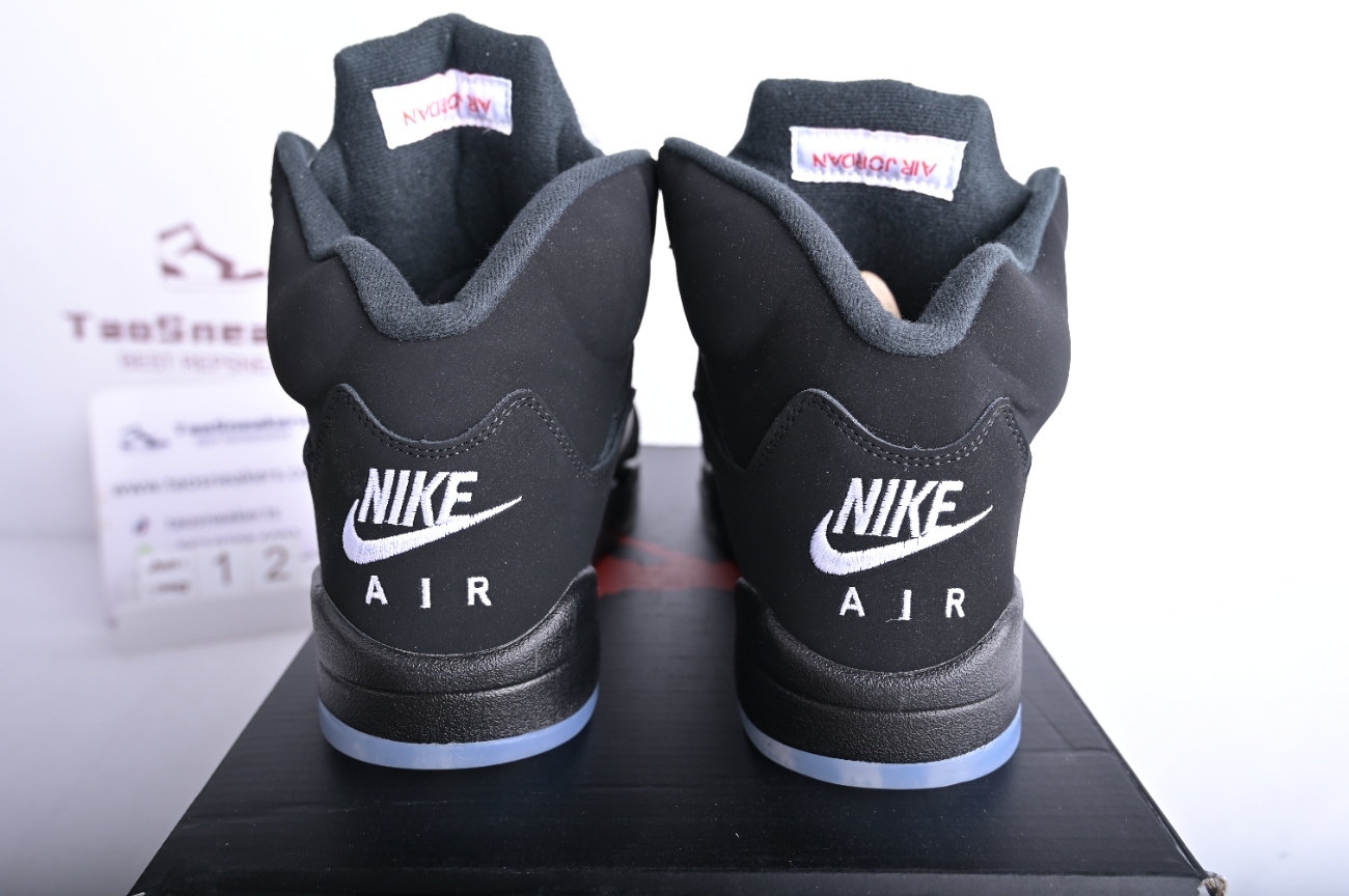 Jordan 5 Retro Black Cat FZ2239-001