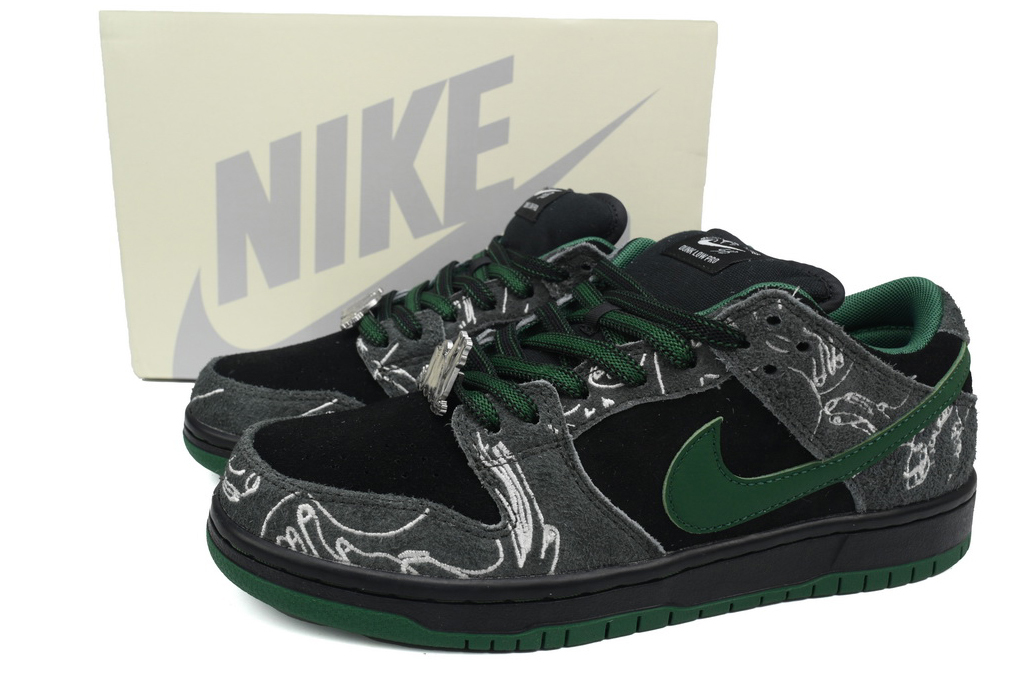 Nike SB Dunk Low There Skateboards HF7743-001