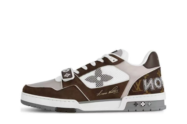 LO**S VU**TON LV Trainer Moka Brown Monogram Flower  1ACD7K