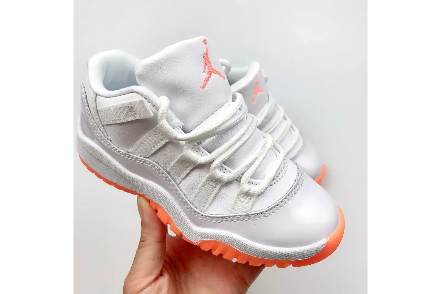KID Jordan 11