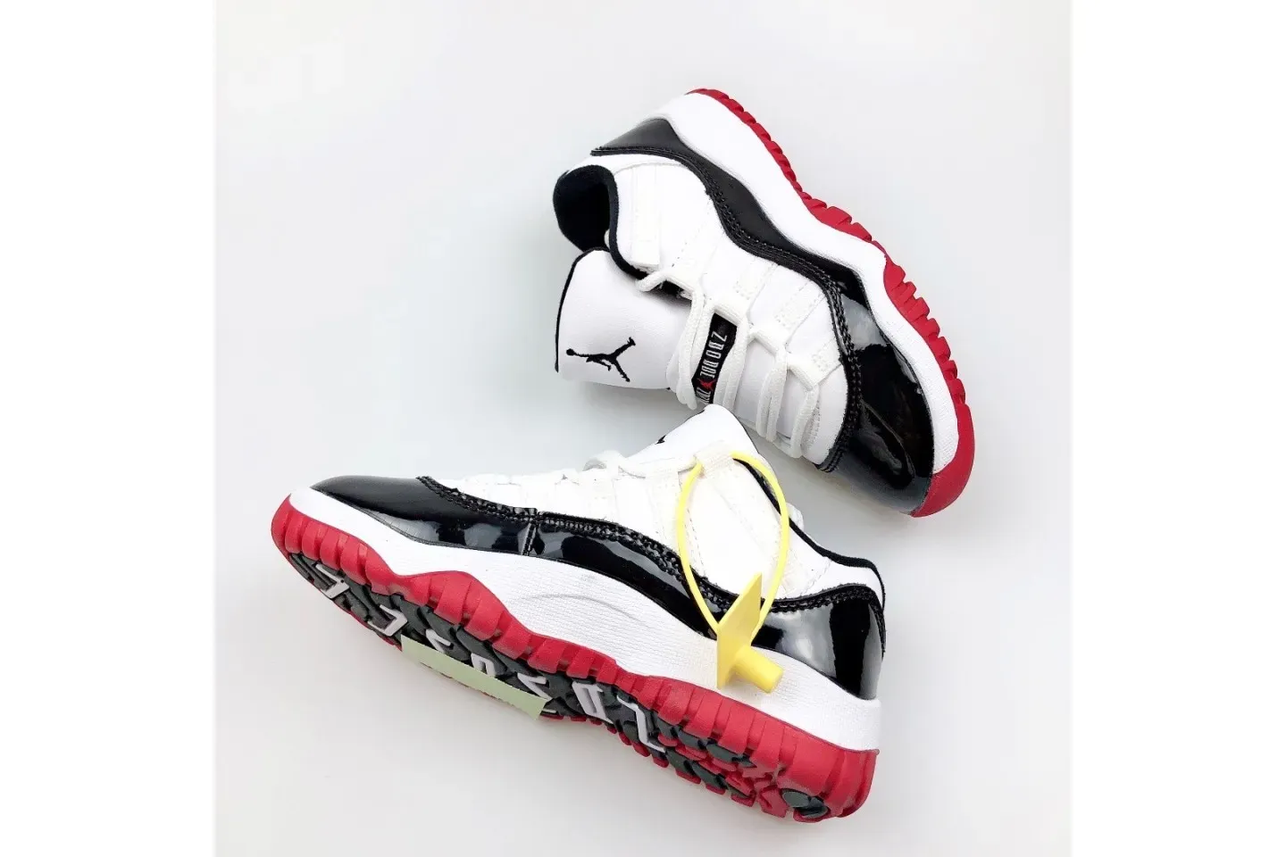 KID Jordan 11