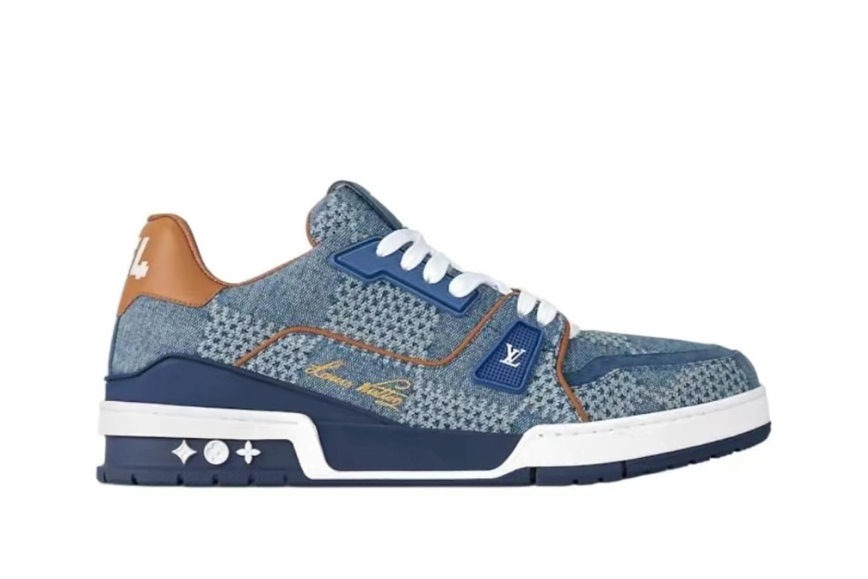 LO**S VU**TON Trainer Blue Damier 3D Denim  1AD6DI