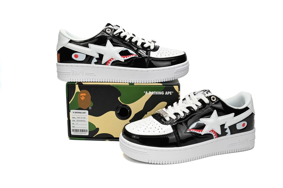 A Bathing Ape Bape Sta Low Black and White Shark 1H30-191-009