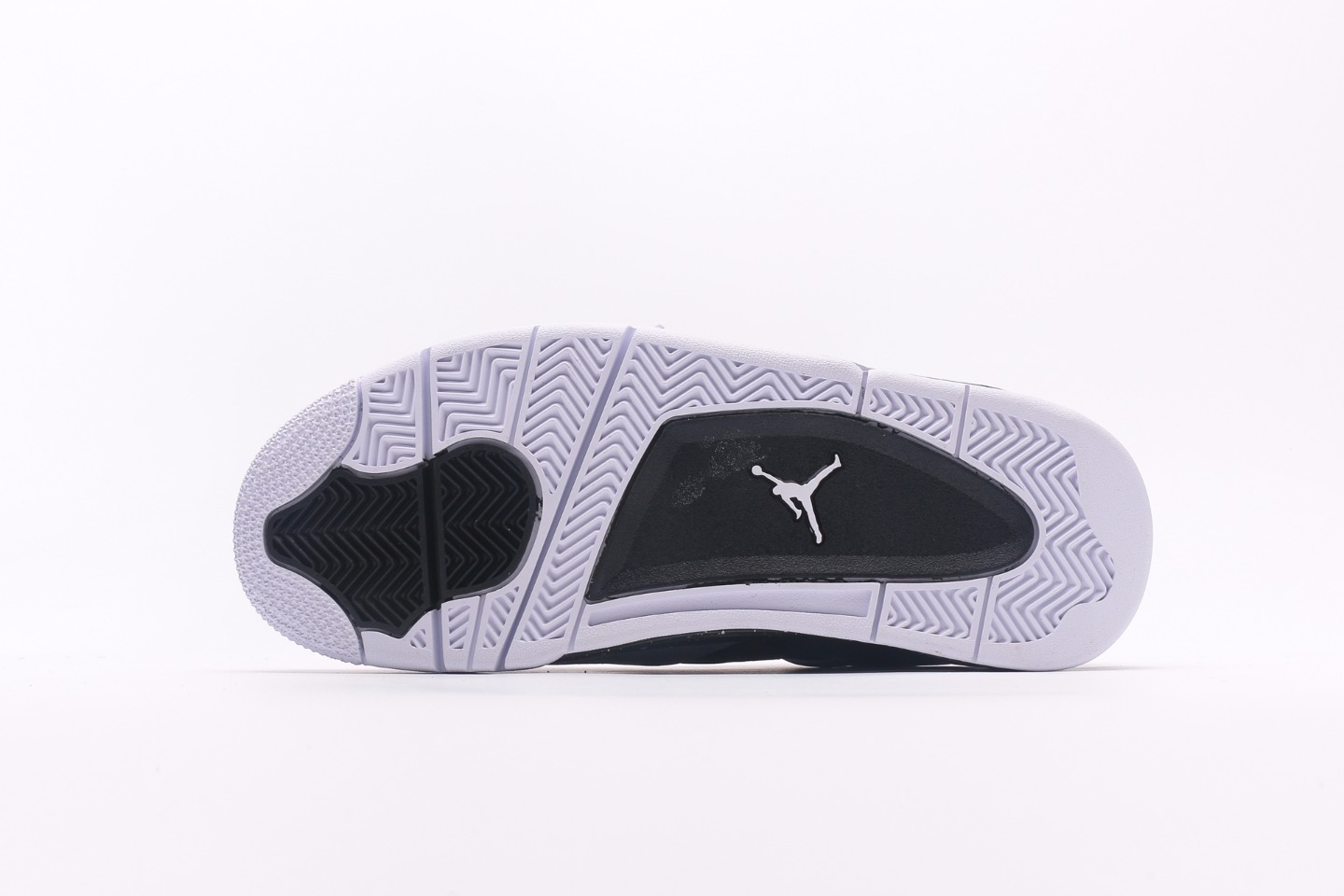 Air Jordan 4 Retro “Fear” FQ8138 002