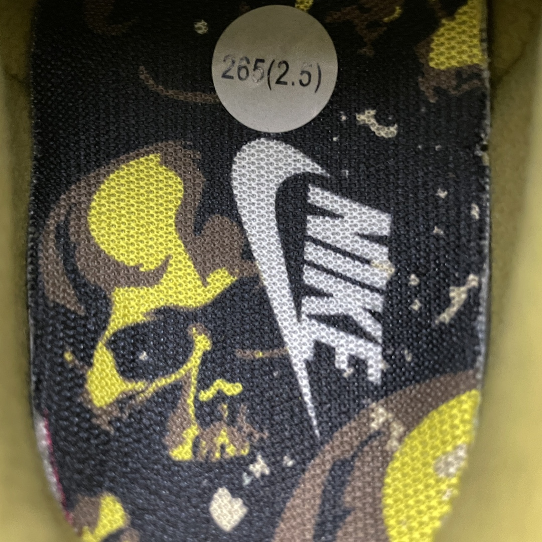 Nike Dunk Low QS Halloween Skull  HV6103-300