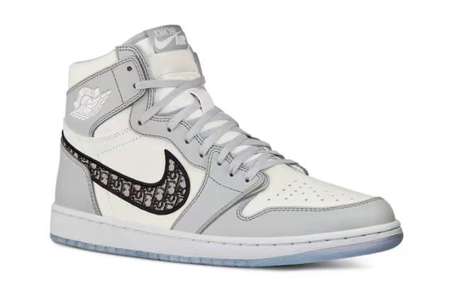 Di*r Jordan 1 Retro High Dior CN8607-002