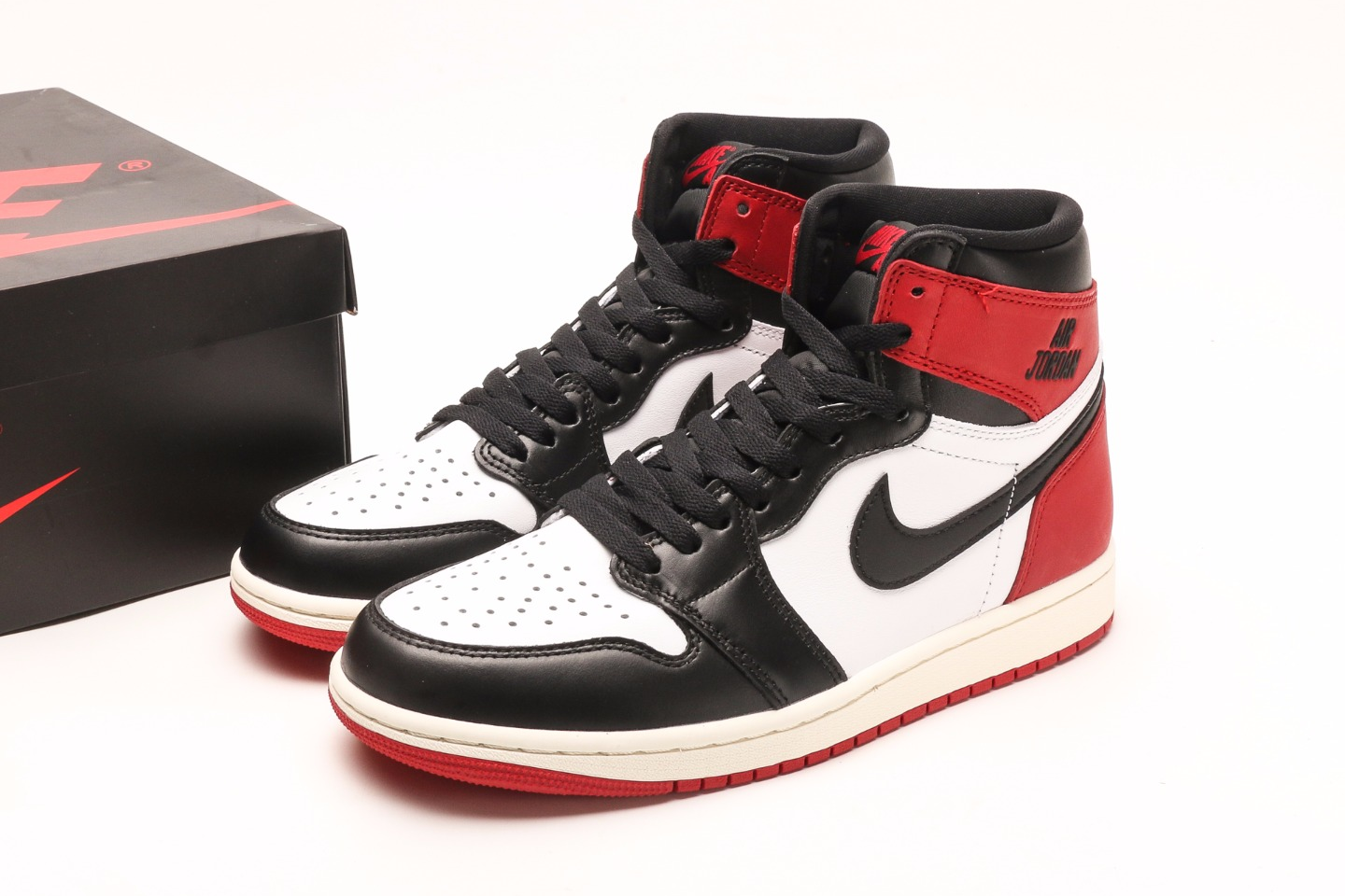 Air Jordan 1 High OG  Black Toe Reimagined   DZ5485-10