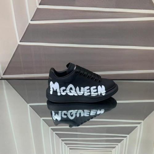 Alexander McQueen Sneaker