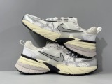 Nike V2K Run Summit White Metallic Silver FD0736-100