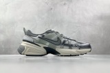 Nike V2K Run Pure Platinum Wolf Grey FD0736-003