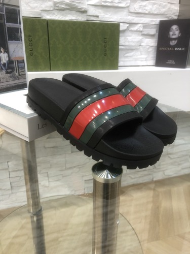 Gucci  Slide