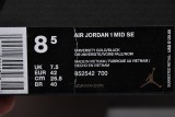 Air Jordan 1 Mid SE Lakers  852542-700