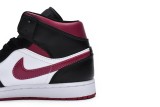 Air Jordan 1 Mid Bred Toe 554724-066