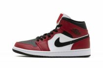 Air Jordan 1 Mid Chicago Black Toe 554724-069