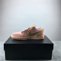 Air Jordan 1 Low Coral Stardust Club Gold CJ9216-676