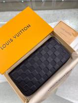 Louis Vuitton Wallet man
