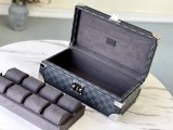 8 WATCH CASE