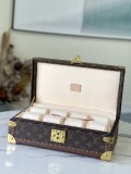 8 WATCH CASE
