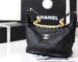 CHANEL   Shoulder Bags