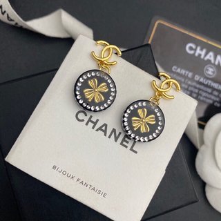 CHANEL Earring