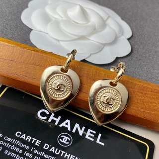 CHANEL Earring