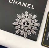 CHANEL   Brooch
