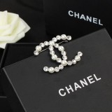 CHANEL   Brooch