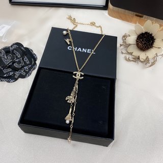 CHANEL   Necklace