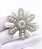 CHANEL   Brooch