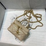 CHANEL chain cosmetic bag