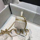 chain cosmetic bag