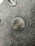 Gucci Off The Grid series tote bags