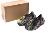 adidas Yeezy Foam Runner MX Carbon   IG9562