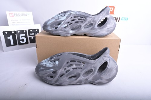adidas Yeezy Foam Runner Grey Camouflage IE4931