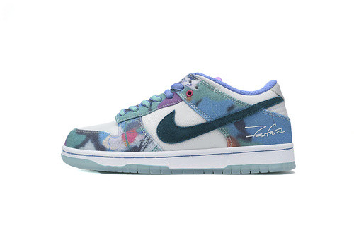 Nike SB Dunk Low Futura Laboratories Bleached Aqua HF6061-400