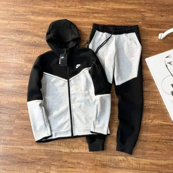 Nike Sportswear Tech Fleece